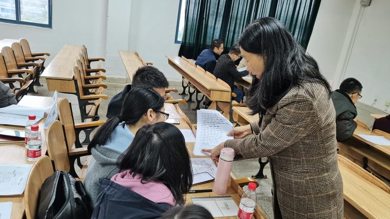 揭秘课程素材库：如何评估排名前十的秘诀